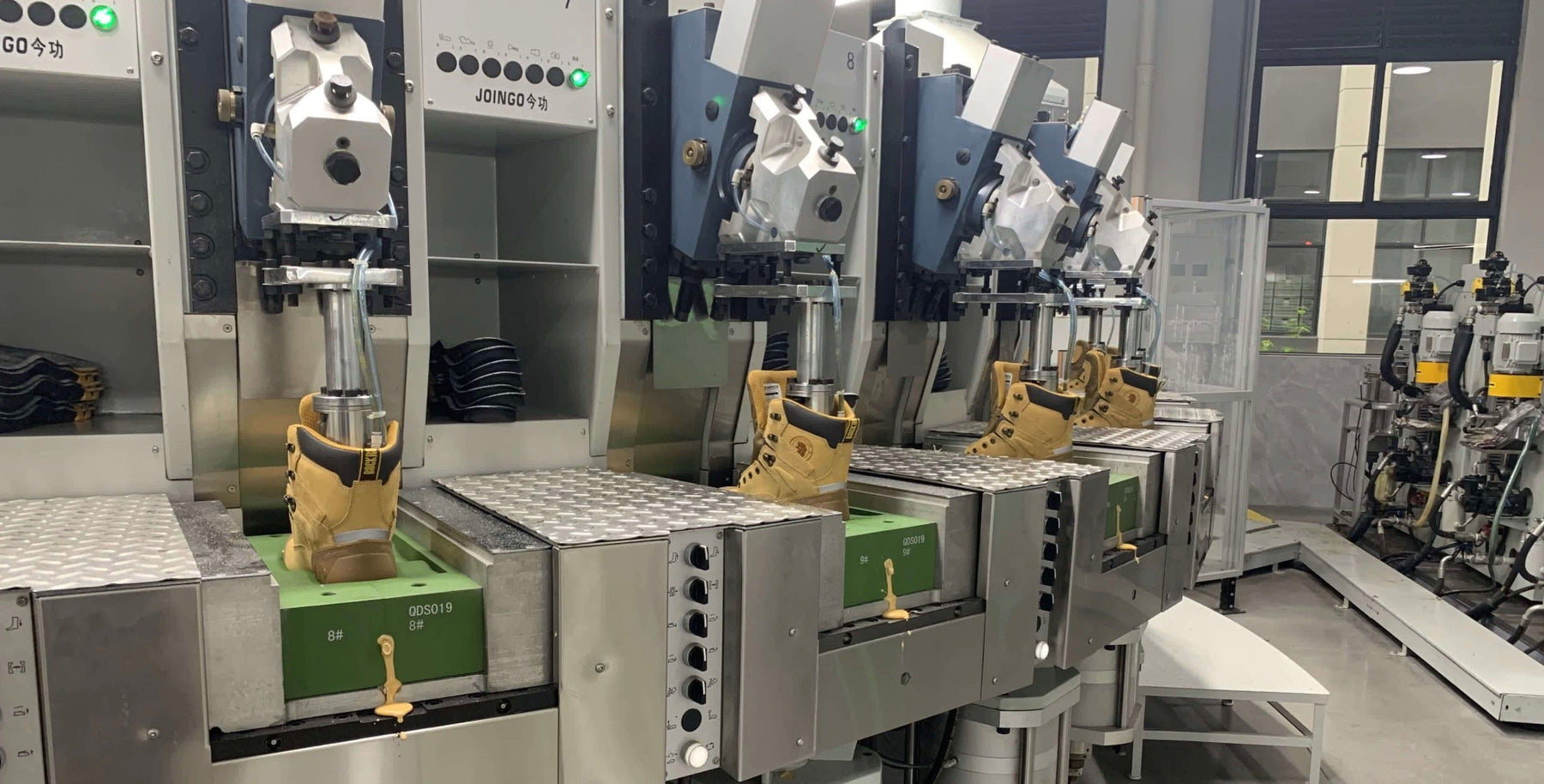 Behind the Scenes: The Making of Rockrooster AK229 Safety Boots